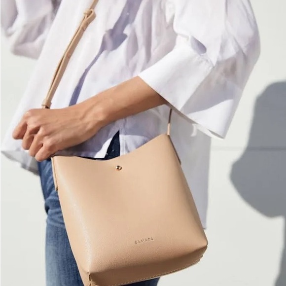 Samara Vegan Leather Medium Peony Shoulder Bag - Picture 6 of 7